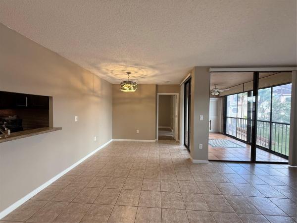 Optima Village At Fountain Spring, 10790 NW 14th St #187, Plantation, Florida 33322, image 2