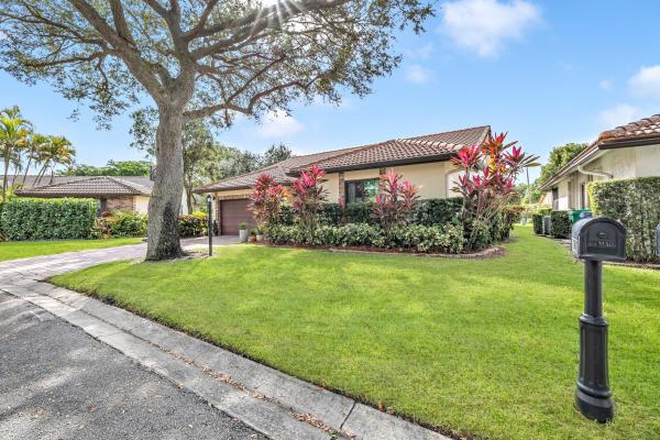 Cypress Run Villas, 10940 Cypress Run Cir, Coral Springs, Florida 33071, image 1