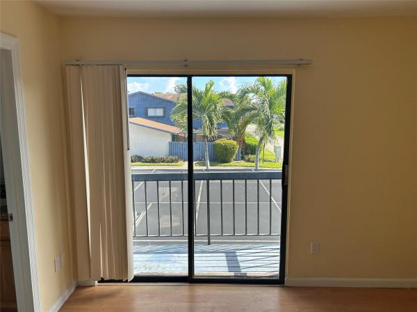 4622 Holly Lake Dr, Lake Worth, Florida 33463, image 1