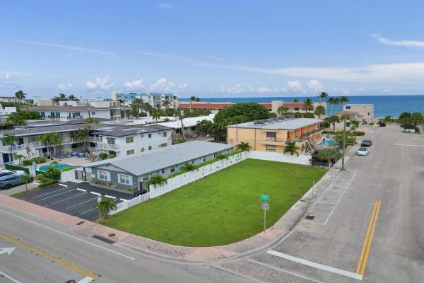 Lauderdale By The Sea No HOA, 4200 N Ocean Dr, Lauderdale By The Sea, Florida 33308, image 1