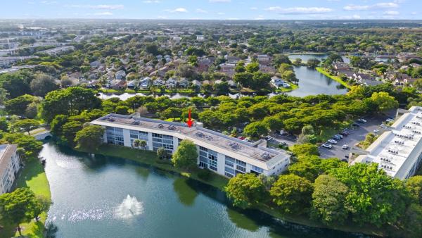 Eleuthera Village, 1805 Eleuthera Pt #O3, Coconut Creek, Florida 33066, image 1