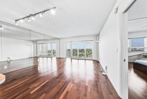 Essex Tower, 340 Sunset Dr #1607, Fort Lauderdale, Florida 33301, image 1