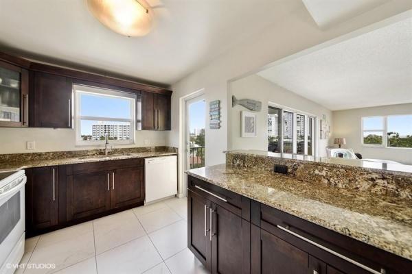Aristocrat Ocean & Lakeview, 1200 Hibiscus Ave #202, Pompano Beach, Florida 33062, image 1