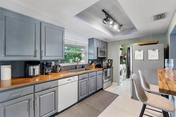 Coral Ridge Isles, 5260 NE 17th Ter, Fort Lauderdale, Florida 33334, image 1