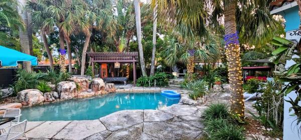 Hollywood Lakes, Hollywood, Florida 33019, image 1