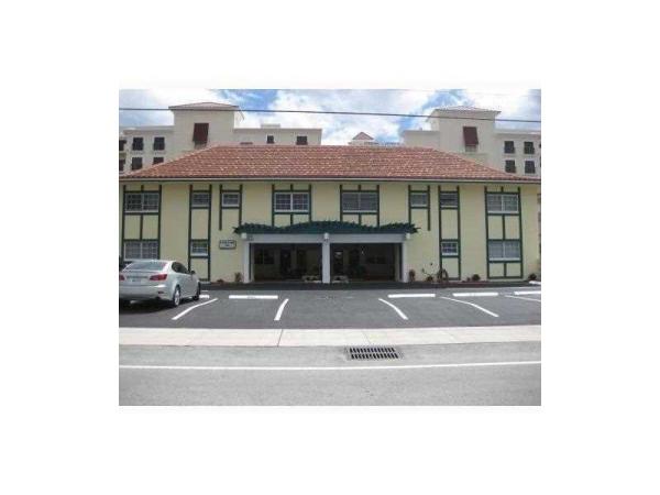 Cypress Arms, 2404 NE 33rd Ave #12, Fort Lauderdale, Florida 33305, image 1