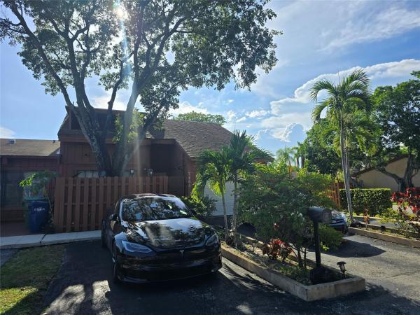 Maple Run, 7468 NW 33rd St #7468, Lauderhill, Florida 33319, image 1