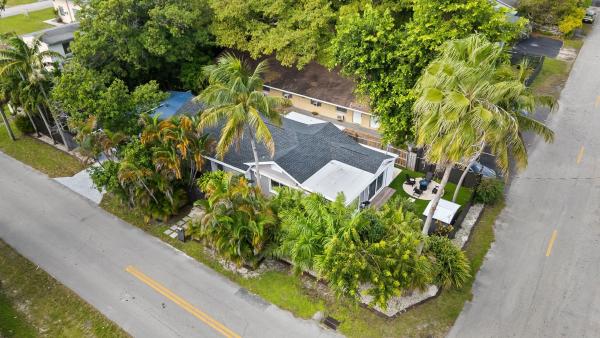 Middle River Terrace, 1401 NE 5th Ter, Fort Lauderdale, Florida 33304, image 1