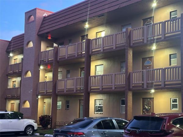 Sunrise Lakes 3, 9821 Sunrise Lakes Blvd #303, Sunrise, Florida 33322, image 1