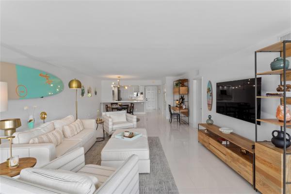 Heritage Landings, 3111 NE 51st St #403C, Fort Lauderdale, Florida 33308, image 3