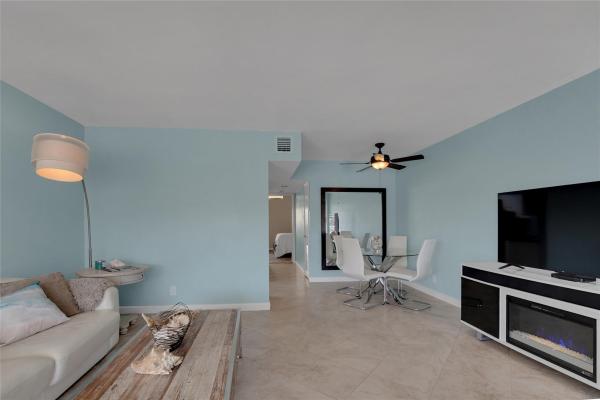 Villa Sorrento, 2864 NE 33rd Ct #105, Fort Lauderdale, Florida 33306, image 1