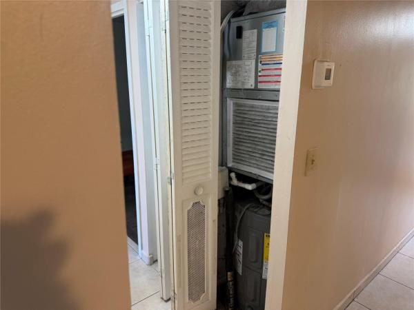 2860 Somerset Dr #317K, Lauderdale Lakes, Florida 33311, image 1