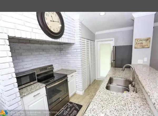 Oriole Margate, 6960 SW 1st St, Margate, Florida 33068, image 1