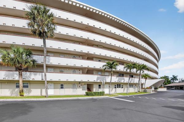 Hillsboro Cove, 1319 E Hillsboro Blvd #110, Deerfield Beach, Florida 33441, image 1
