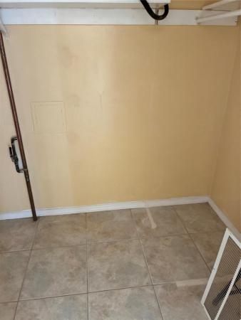 Avon At River Shores, 3040 NE 16th Ave #210, Oakland Park, Florida 33334, image 3