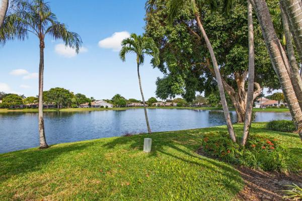 The Townhomes Of Deer Creek, 315 Deer Creek Lakeside Way, Deerfield Beach, Florida 33442, image 1