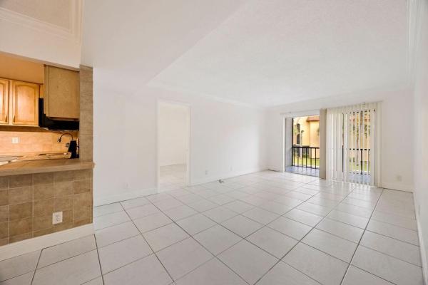 Casa Del Rio, 470 NW 20th St #204, Boca Raton, Florida 33431, image 1