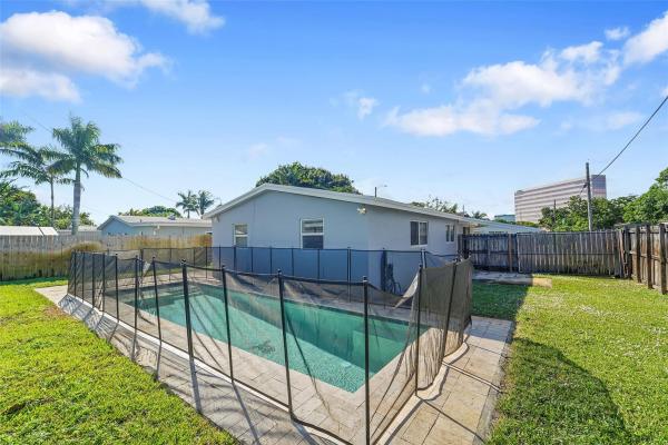 Patterson Park, 5940 NE 1st Ter, Oakland Park, Florida 33334, image 2