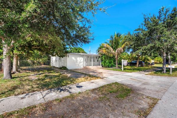 Pompano Beach Highlands, 4341 NE 15th Ter, Pompano Beach, Florida 33064, image 1