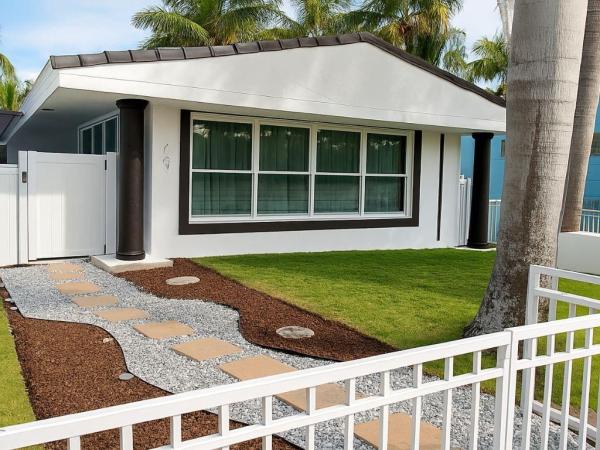 Hollywood Lakes, 751 Hollywood Blvd, Hollywood, Florida 33019, image 1