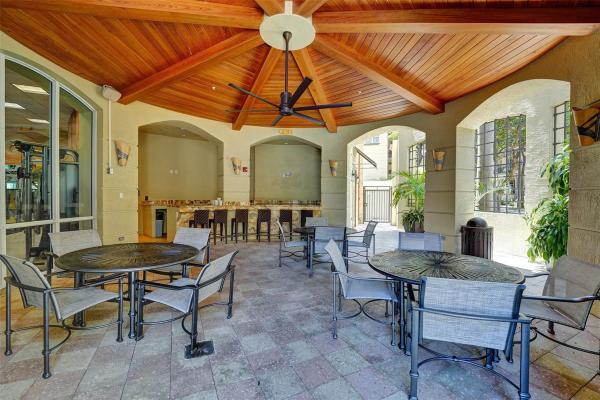 Wilton Station, 2631 NE 14th Ave #302, Wilton Manors, Florida 33334, image 2