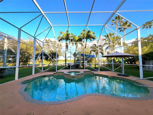 Lakefield South, 2128 Country Golf Dr, Wellington, Florida 33414, image 1