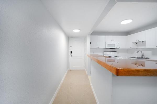 Coco Cay, 770 SE 2nd Ave #201F, Deerfield Beach, Florida 33441, image 1