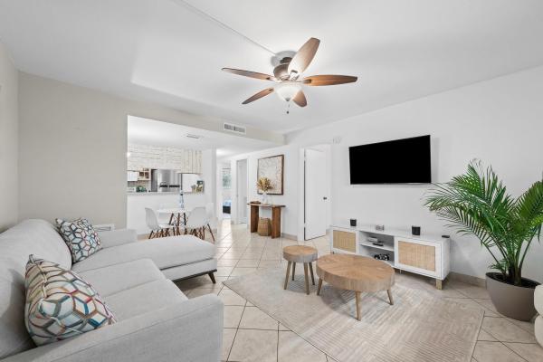 Harbordale, 1000 SE 15th St #103, Fort Lauderdale, Florida 33316, image 1