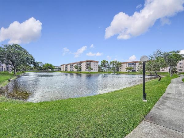 Lakes Of Carriage Hills, 4930 E Sabal Palm Blvd #301, Tamarac, Florida 33319, image 1
