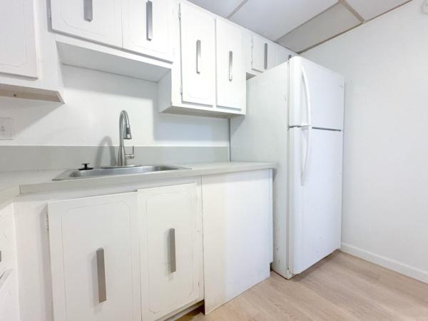 Wood Hue, 4211 NW 19th St #193, Lauderhill, Florida 33313, image 3