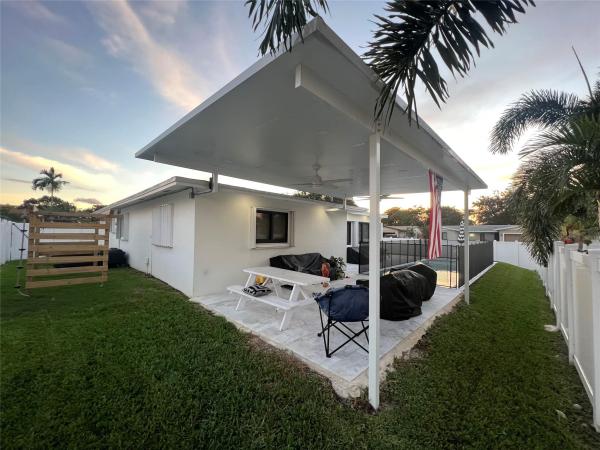 Rainbow Lakes, 9431 NW 18th St, Pembroke Pines, Florida 33024, image 1