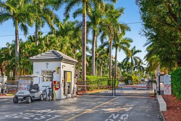 Aztec RV Resort, 6 S Cortez Dr W, Margate, Florida 33068, image 1