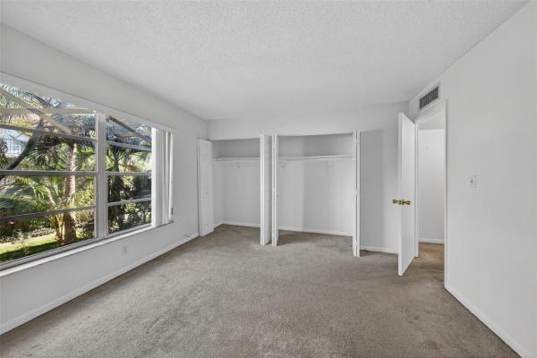 The Racquet Club, 809 W Oakland Park Blvd #J5, Oakland Park, Florida 33311, image 1