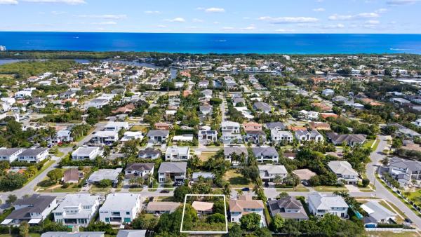 Boca Villas, 1001 NE 2nd Ter, Boca Raton, Florida 33432, image 1