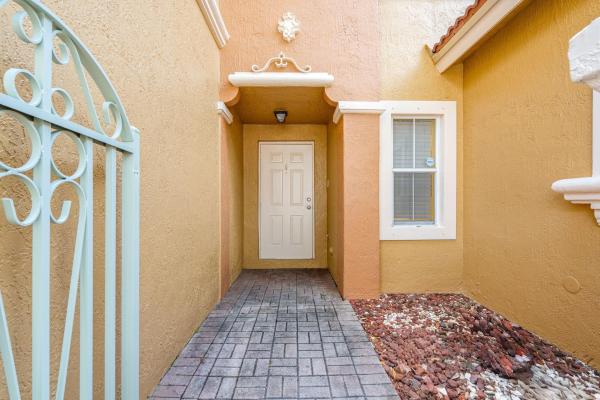 8520 NW 139th Ter #1602, Miami Lakes, Florida 33016, image 2