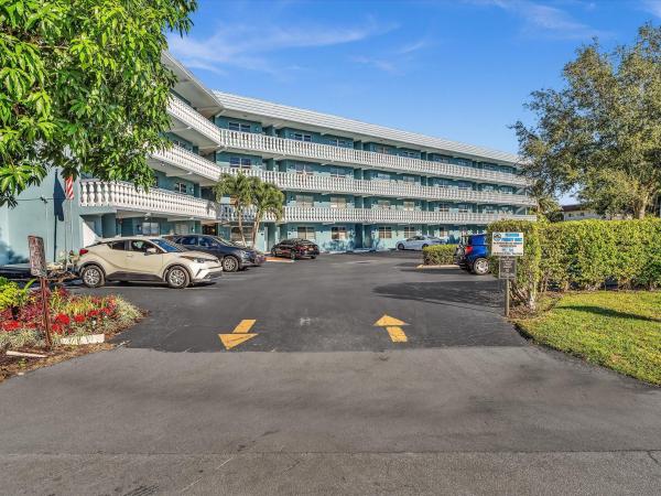 Camelot Shores, 801 NE 18th Ct #103, Fort Lauderdale, Florida 33305, image 1