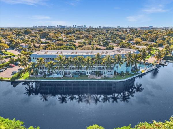 Camelot Shores, 801 NE 18th Ct #103, Fort Lauderdale, Florida 33305, image 2