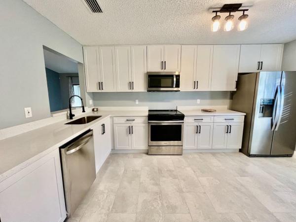 La Mirage, 3313 Inverrary Blvd W #3313, Lauderhill, Florida 33319, image 1