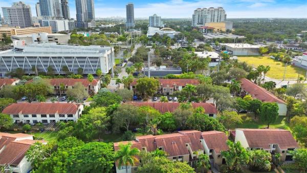 City View Townhomes, 246 City View Dr, Fort Lauderdale, Florida 33311, image 2