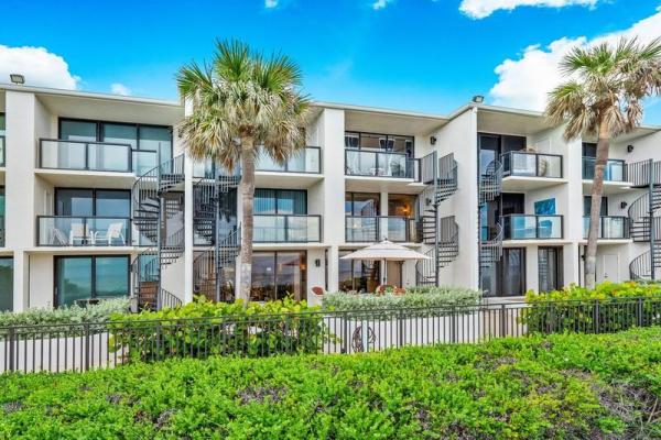 Venetian Villas, 550 NE St Ave #21, Deerfield Beach, Florida 33441, image 1