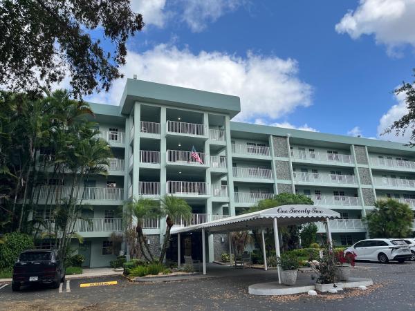 Cypress Grove At Palm-Aire, 802 Cypress Grove Ln #309, Pompano Beach, Florida 33069, image 1