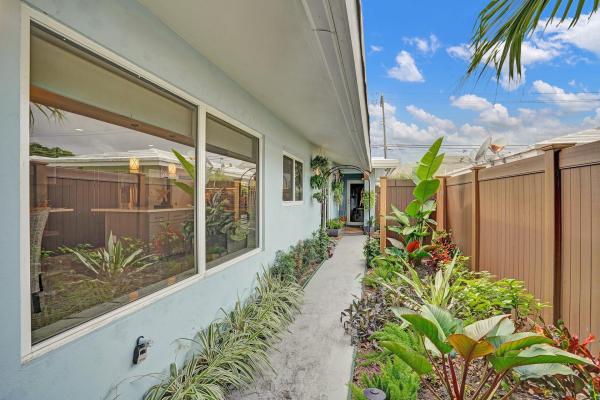 Lake Ridge, 1236 NE 18th Ave, Fort Lauderdale, Florida 33304, image 1