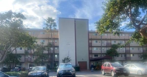 Gathering Place At Cypress Bend, 2106 S Cypress Bend Dr #404, Pompano Beach, Florida 33069, image 1