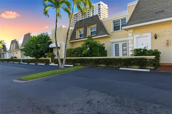 Venetian Park, 2212 NE Th St #7, Hallandale Beach, Florida 33009, image 1