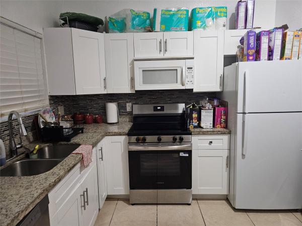 Pembroke Place, #B- 13 Hollywood F 48th Ave #B-13, Pembroke Park, Florida 33023, image 1