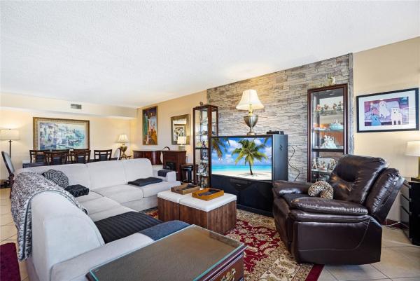 Country Club Towers, 2500 NE 48th Ln #608, Fort Lauderdale, Florida 33308, image 1