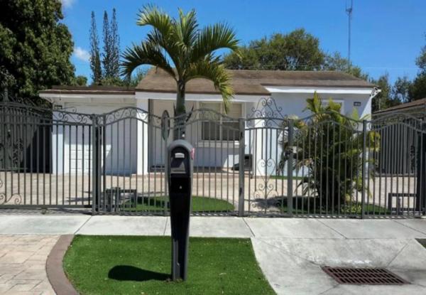 31 Miami Gardens Rd #, West Park, Florida 33023, image 1