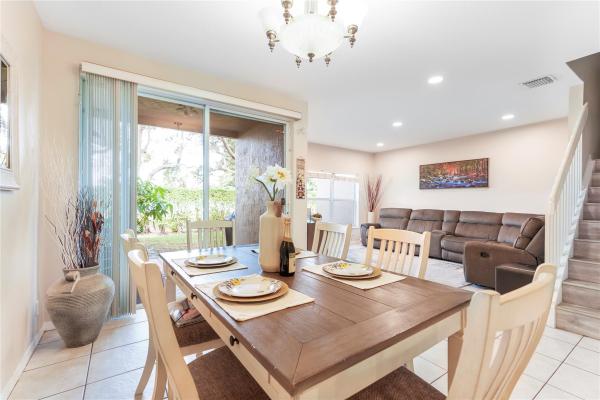 Boynton Oasis, 6426 Park Lake Cir, Boynton Beach, Florida 33437, image 2