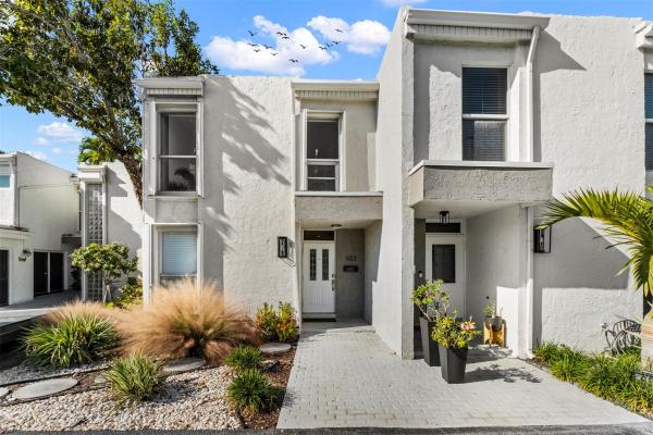 653 Cypress Ln #21B, Wilton Manors, Florida 33305, image 1