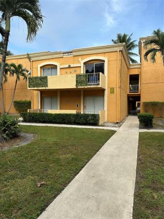 Venetian Gardens At Country Club Of Miami, 17911 NW 68th Ave #M209, Hialeah, Florida 33015, image 1
